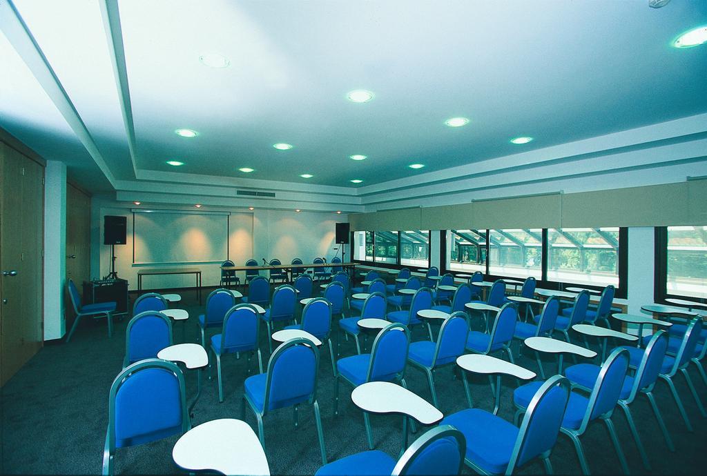 Hotel Flores Πόρετς Εξωτερικό φωτογραφία